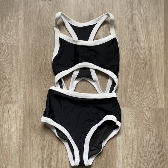 aerie Swim Womens One Piece Bathing Suit With Cutouts Black And